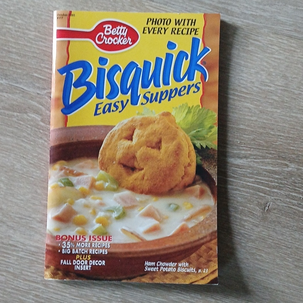 Vintage 2001 Y2K Bisquick Recipe Booklet/ Easy Suppers with Photos General Mills